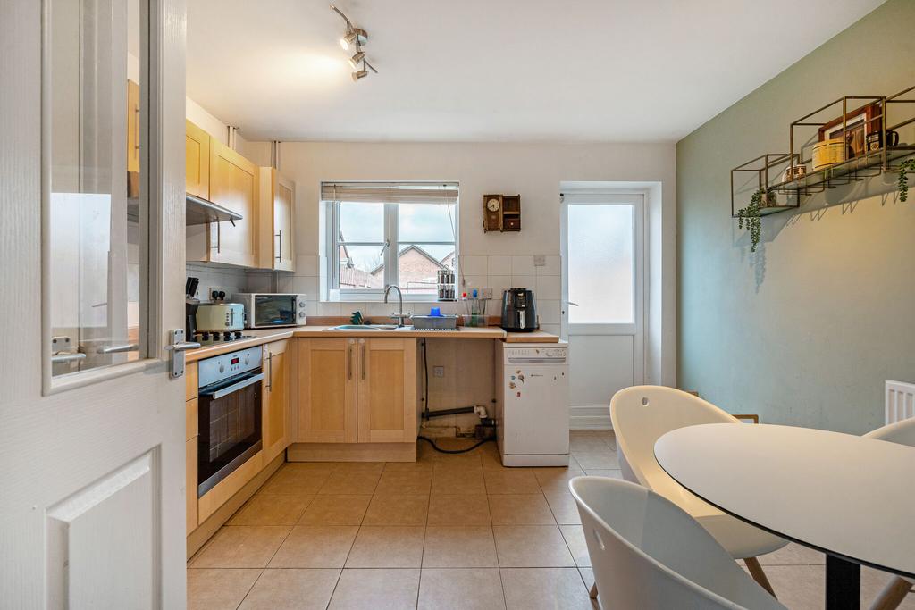 5 Short Lane - Image 9