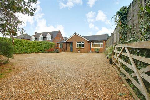 undefined, Bellingdon, Chesham
