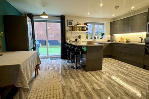 4 bedroom end of terrace house for sale, Leach Road, Somerset TA20