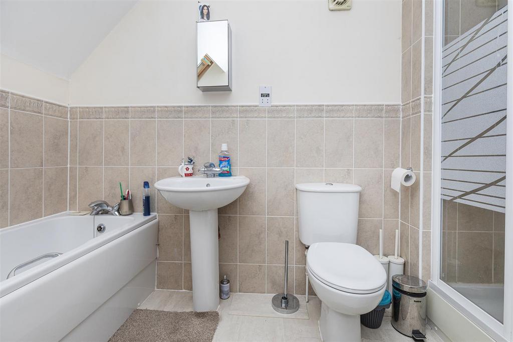 En Suite Bathroom