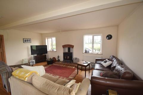 5 bedroom detached house to rent, Smith, Kynnersley Drive