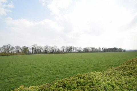 5 bedroom detached house to rent, Smith, Kynnersley Drive