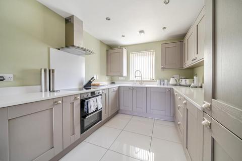 4 bedroom semi-detached house for sale, Francis Close,  Thatcham,  RG18