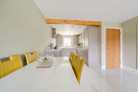 4 bedroom semi-detached house for sale, Francis Close,  Thatcham,  RG18