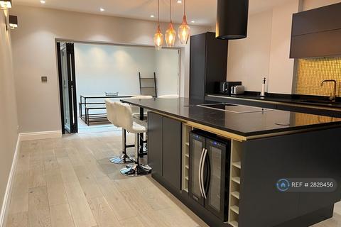 2 bedroom maisonette to rent, Dawes Road, London Fulham, SW6