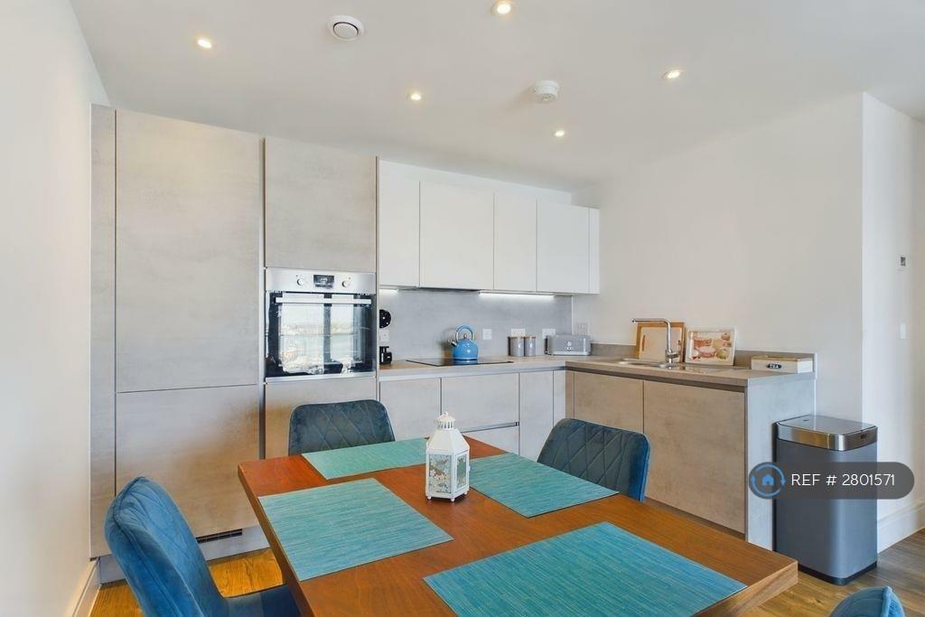 Kitchen (Open)