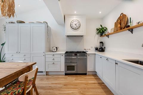 4 bedroom semi-detached house for sale, The Nook, Newton, CH2
