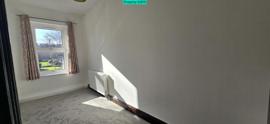 2nd bedroom