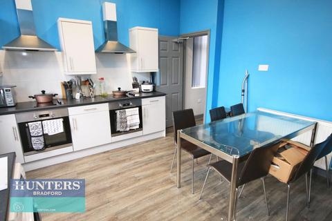 undefined, New Hey Road Bradford, West Yorkshire, BD4