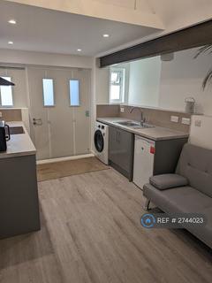 undefined, Park Avenue East, Stoneleigh, KT17