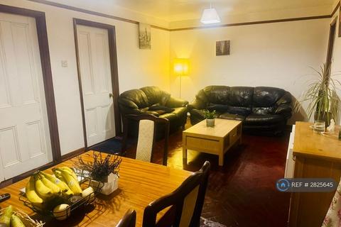 2 bedroom flat to rent, Church Road, Northolt, UB5