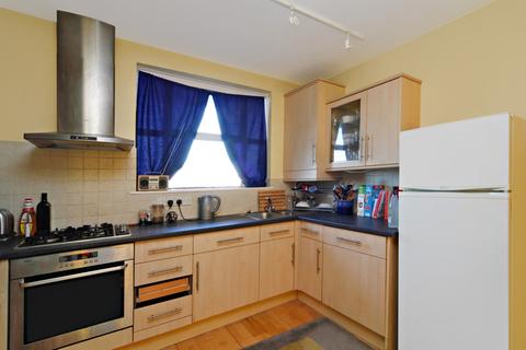 1 bedroom flat to rent, Alfred Butt House Holdernesse Road SW17