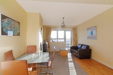 1 bedroom flat to rent, Alfred Butt House Holdernesse Road SW17