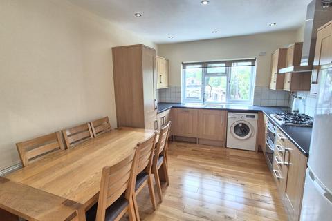 undefined, Chiltern Drive, Surbiton KT5