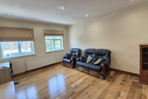 undefined, Chiltern Drive, Surbiton KT5