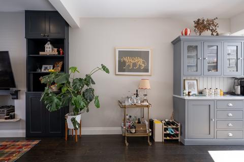 undefined, Verran Road London SW12