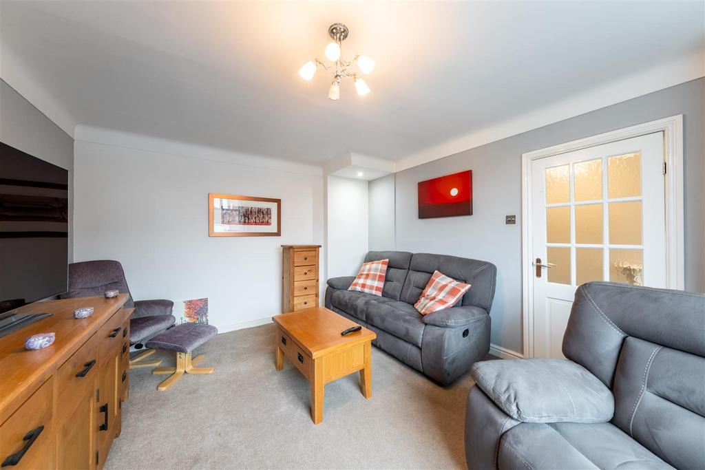 70 Meadow Lane-011.JPG