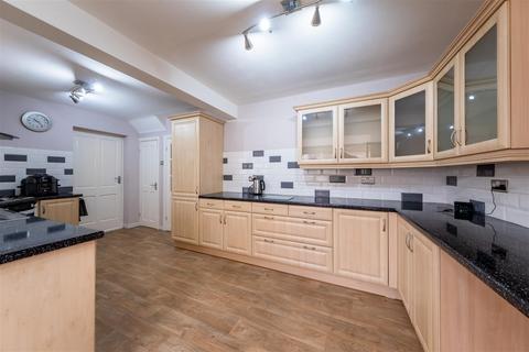 3 bedroom semi-detached house for sale, Meadow Lane, Northwich CW9