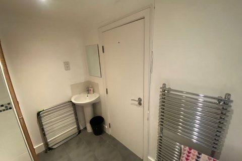 undefined, Watford Wy, London, NW4
