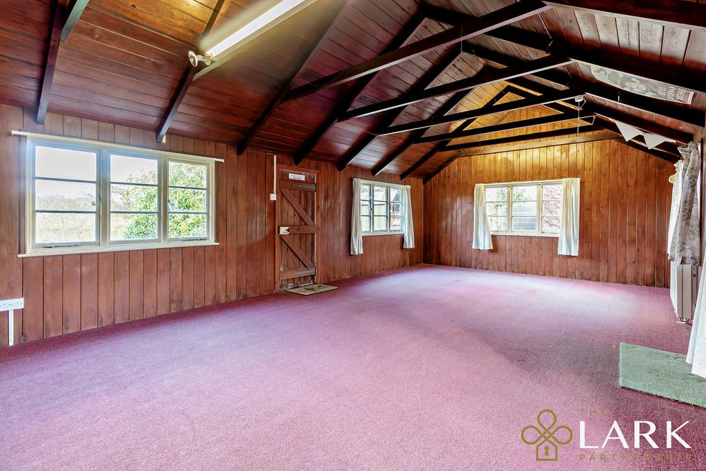 8681207-interior16-800