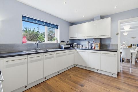 4 bedroom semi-detached house for sale, Dosthill, Tamworth B77