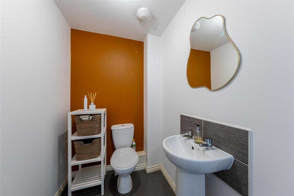 2 St James Court-010.jpg