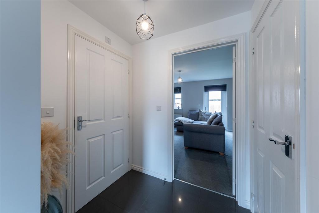 2 St James Court-013.jpg