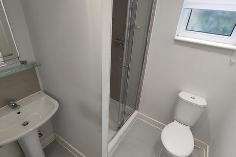 Terraced house to rent, Salisbury Road, Chatham ME4