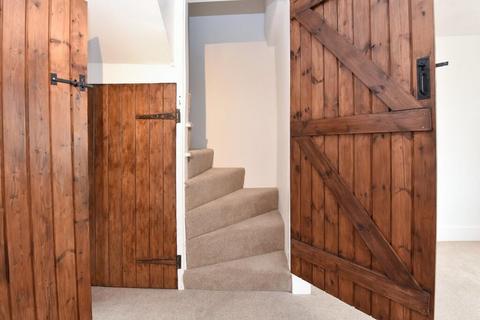 3 bedroom terraced house for sale, London Road, Chippenham SN15