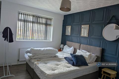 undefined, Nuneaton Drive, Manchester, M40