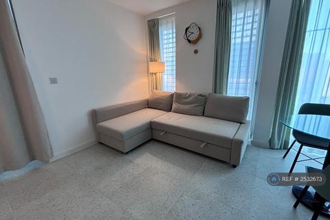 1 bedroom flat to rent, Jacquard Point, London, E1