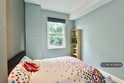 undefined, Crogsland Road, London, NW1