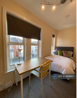 undefined, Cromwell Road, Southampton, SO15
