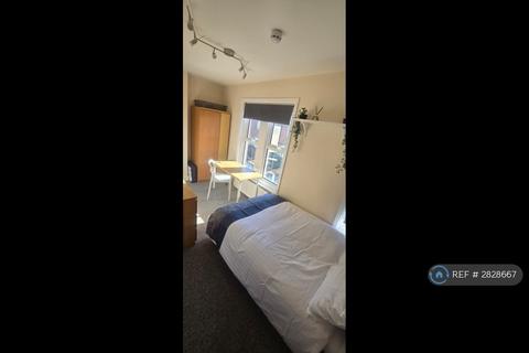 undefined, Cromwell Road, Southampton, SO15