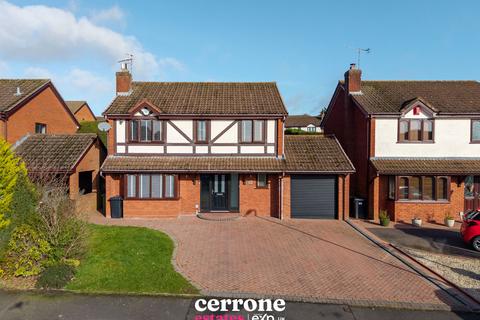 4 bedroom detached house for sale, Meadowvale Road, Bromsgrove B60