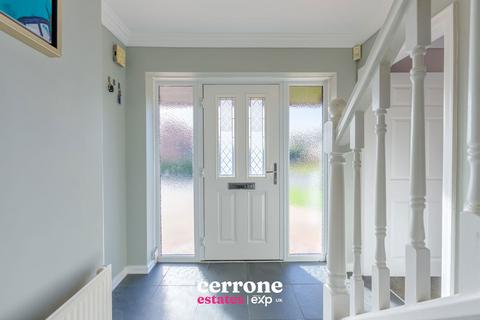 4 bedroom detached house for sale, Meadowvale Road, Bromsgrove B60