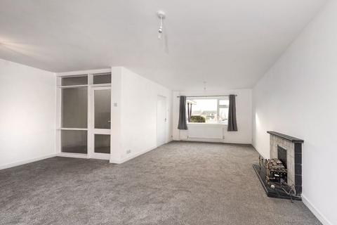 4 bedroom detached house for sale, 4 Bedroom Detached House with Garage and Garden, Stacey Road, Tonbridge