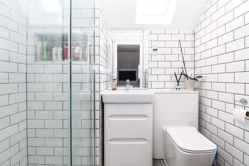 Bedroom One En-Suite