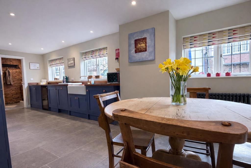 Breakfast Kitchen