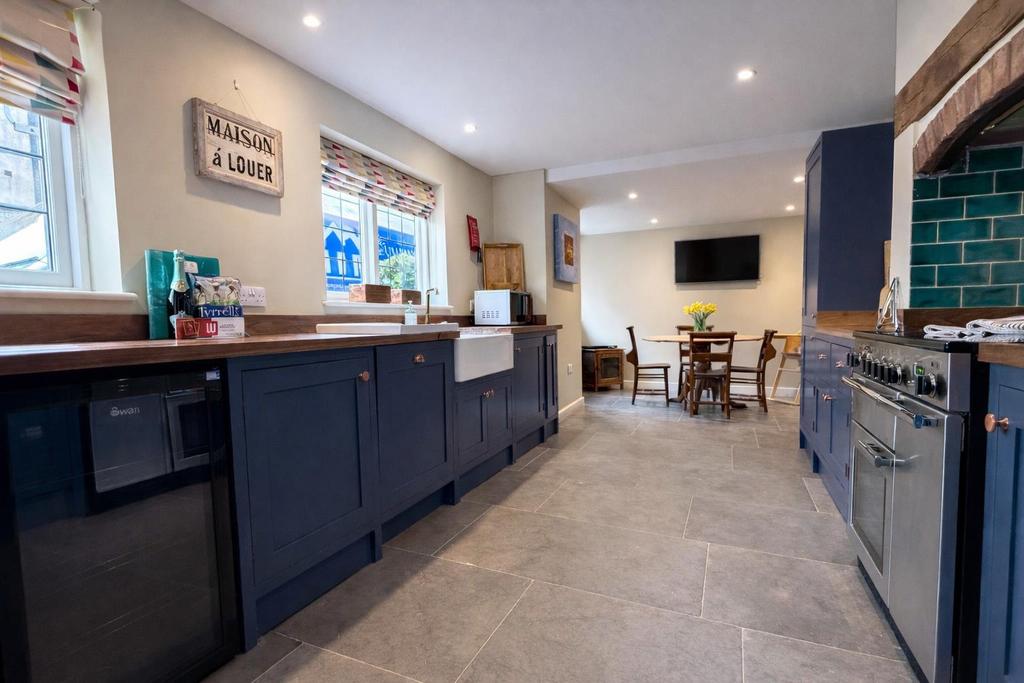 Breakfast Kitchen