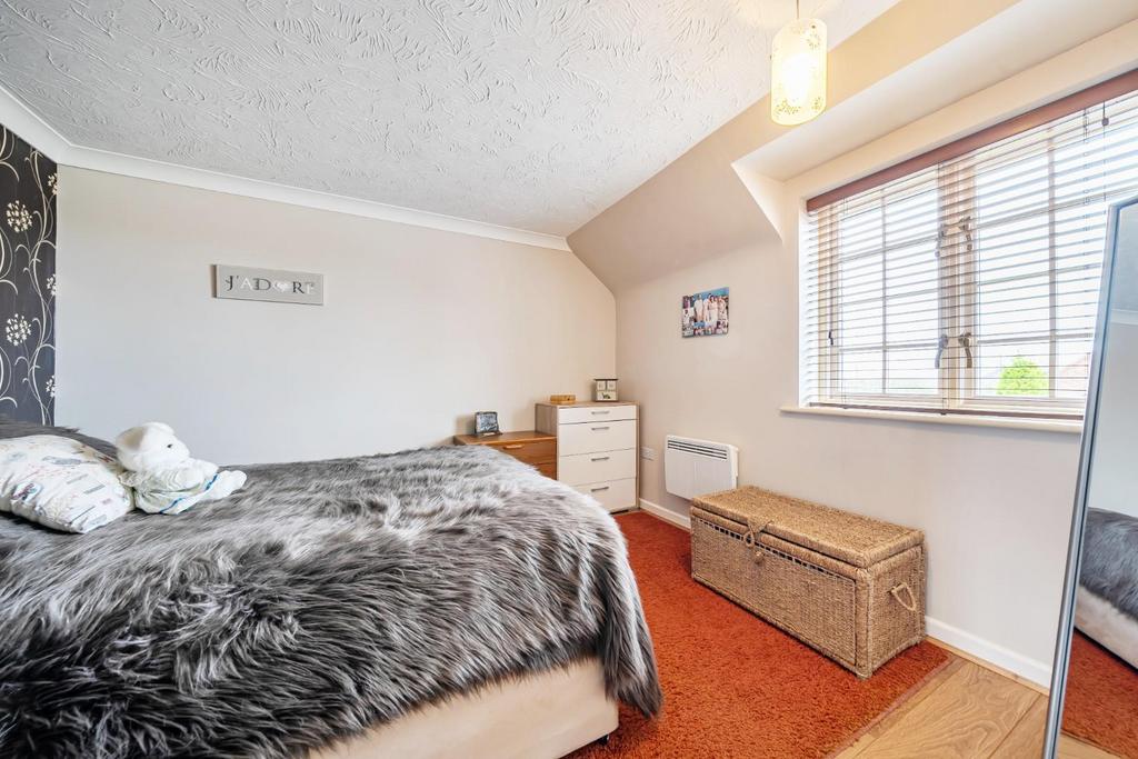 2nd view MASTER BEDROOM.jpg