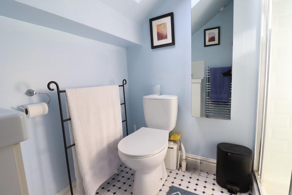 Ensuite Shower room