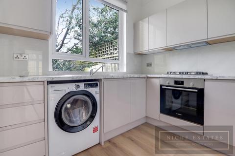 2 bedroom apartment to rent, Haughmond, Woodside Grange Road, London, N12