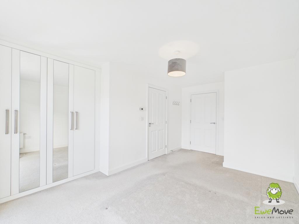 Ewe Move Basingstoke Locksbridge House Bedroom