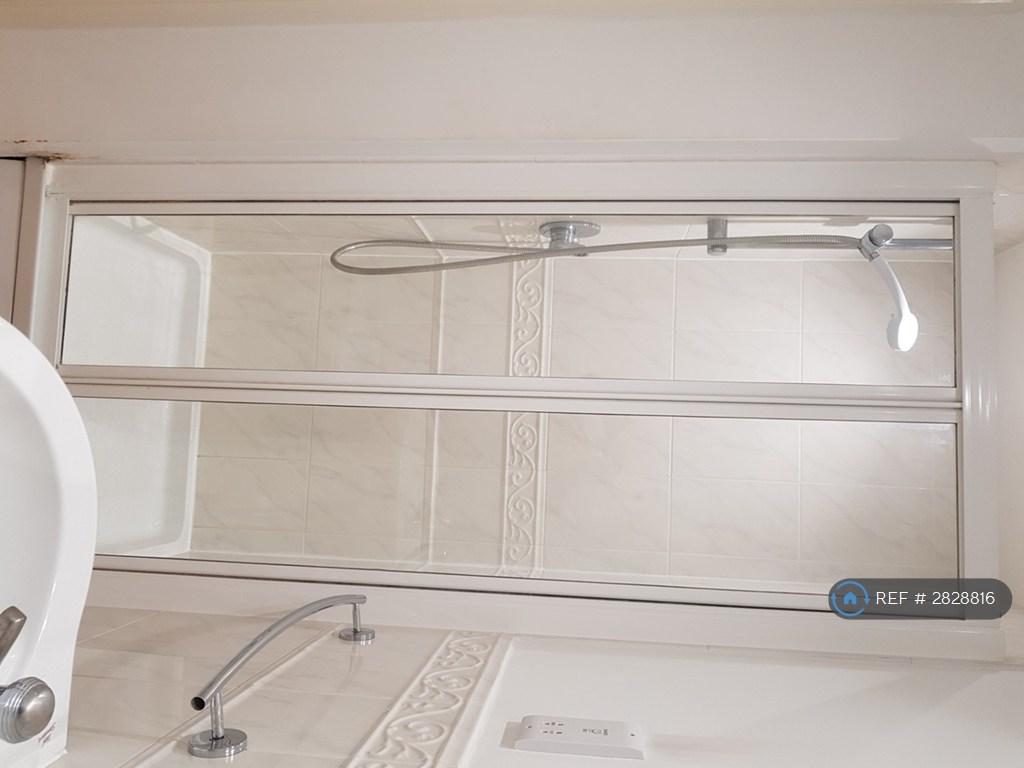 Ensuite Shower