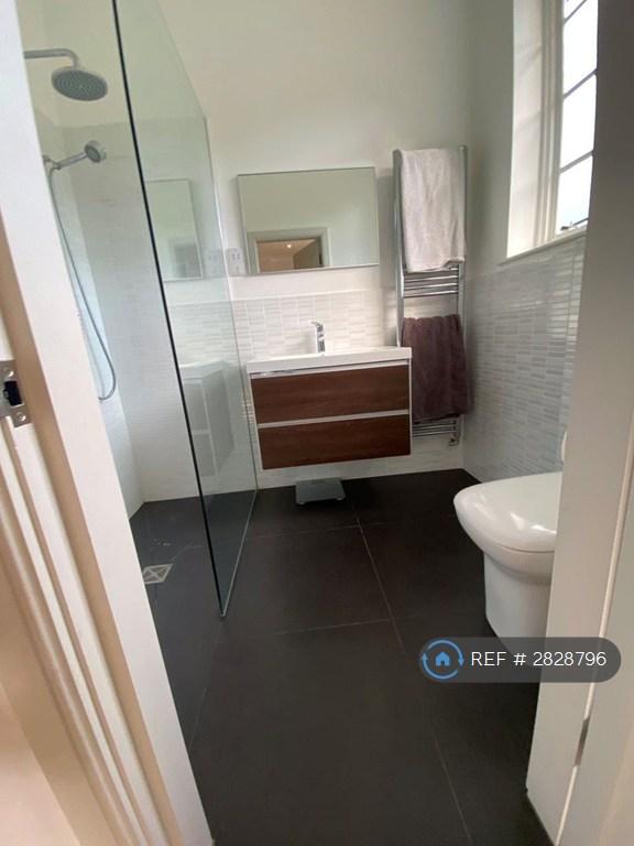 Master Ensuite