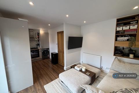 undefined, Middlemoor Road, Frimley, GU16
