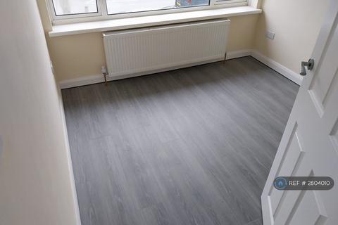 undefined, Poynters Road, Dunstable, LU5