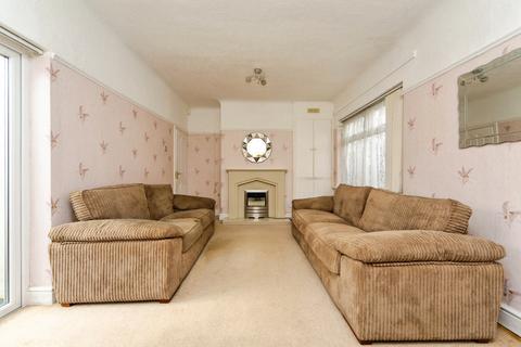 2 bedroom detached bungalow for sale, Doreen Avenue, Wirral, CH46