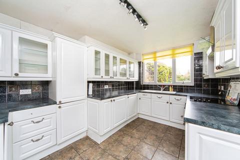 2 bedroom detached bungalow for sale, Doreen Avenue, Wirral, CH46
